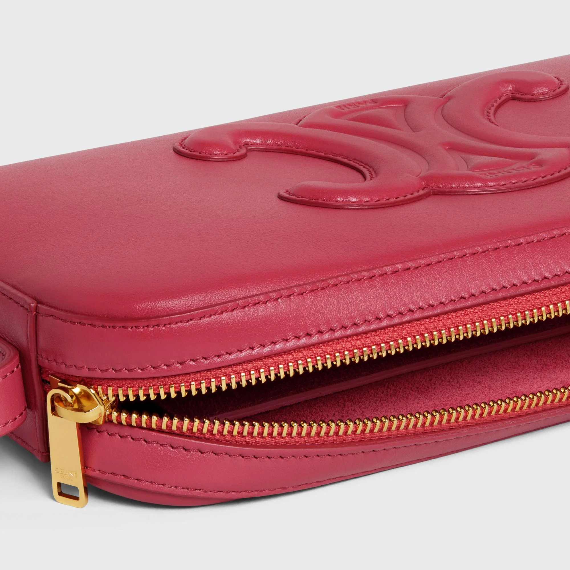Cuir Triomphe Camera Shoulder Bag - Lipstick - Image 7