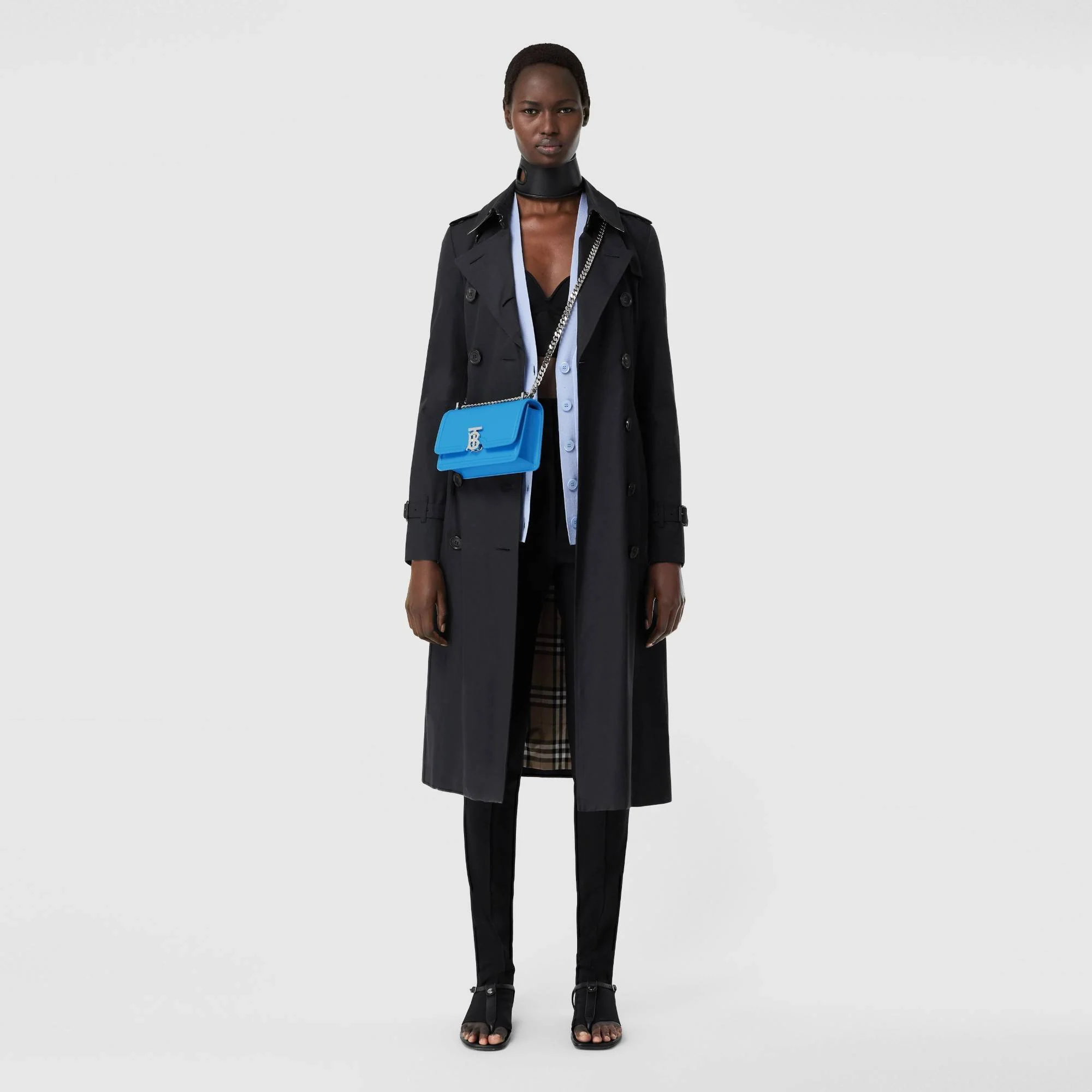 The Long Chelsea Heritage Trench Coat - Midnight - Image 2