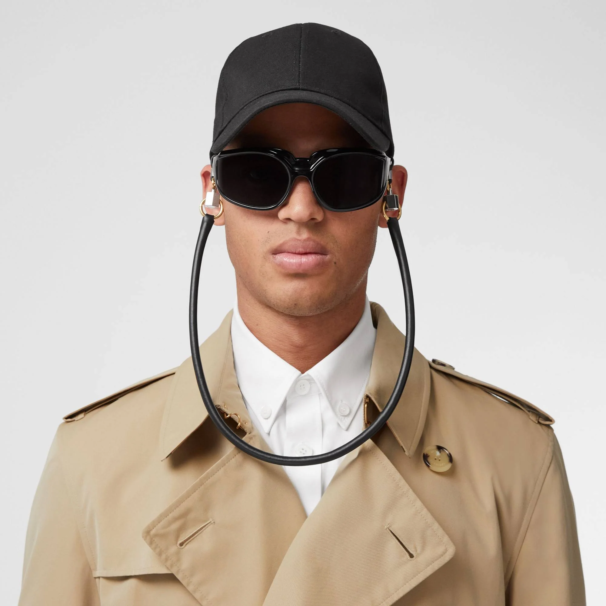 The Mid-length Kensington Heritage Trench Coat - Honey - Image 3