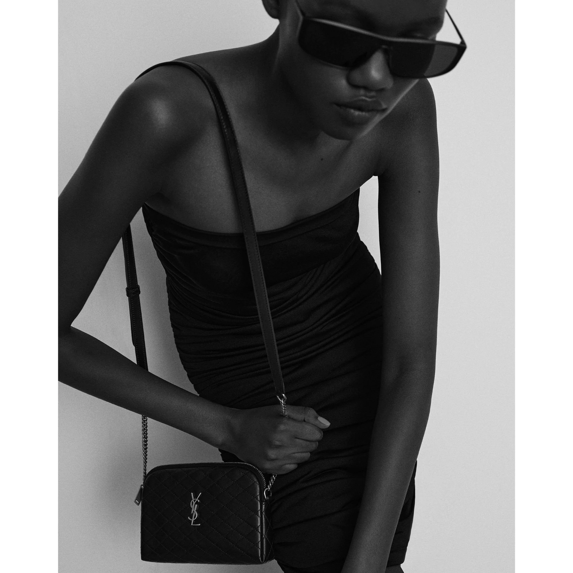 Gaby Zipped Pouch On Chain - Crema Soft - Image 5