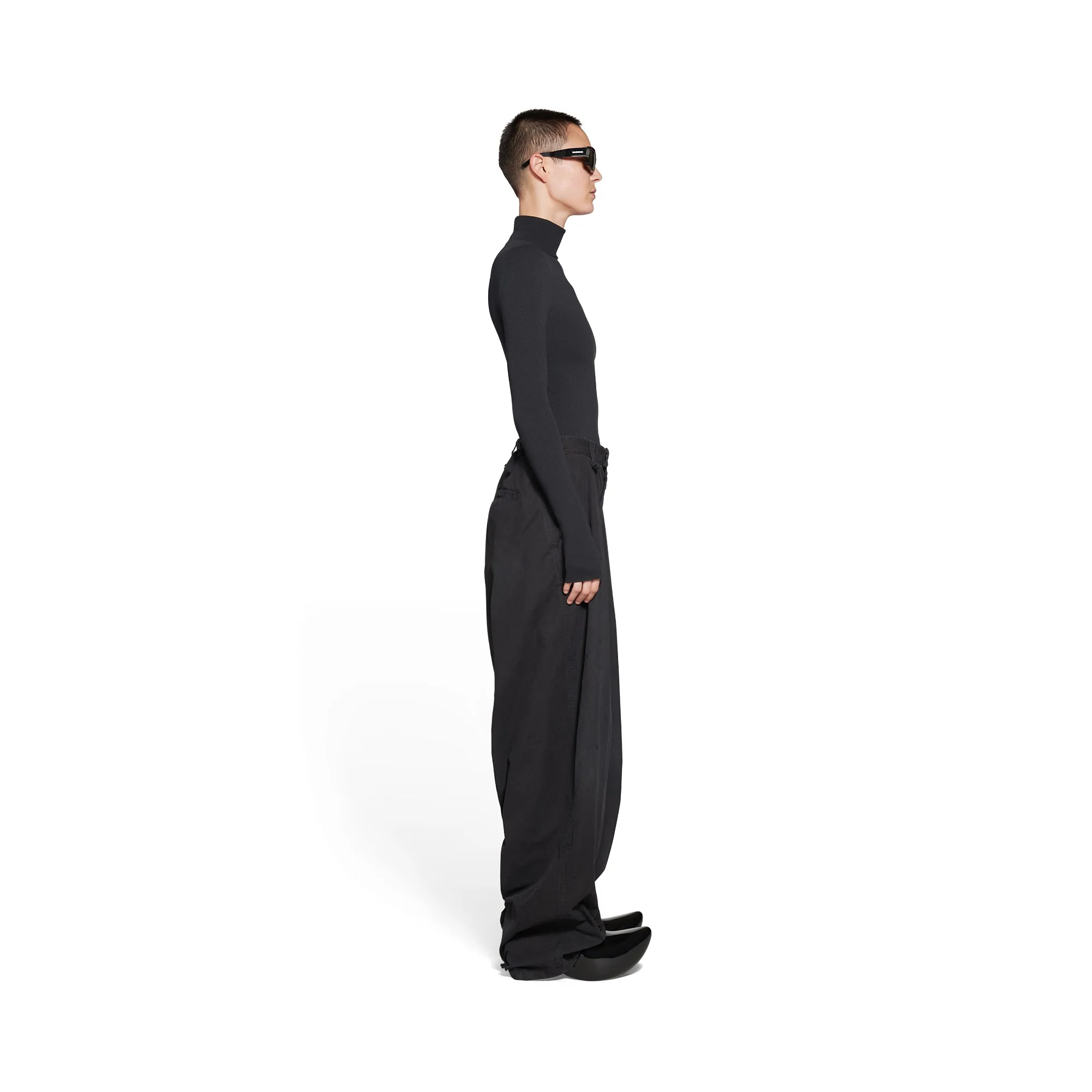 Minimal Cargo Pants - Black - Image 4