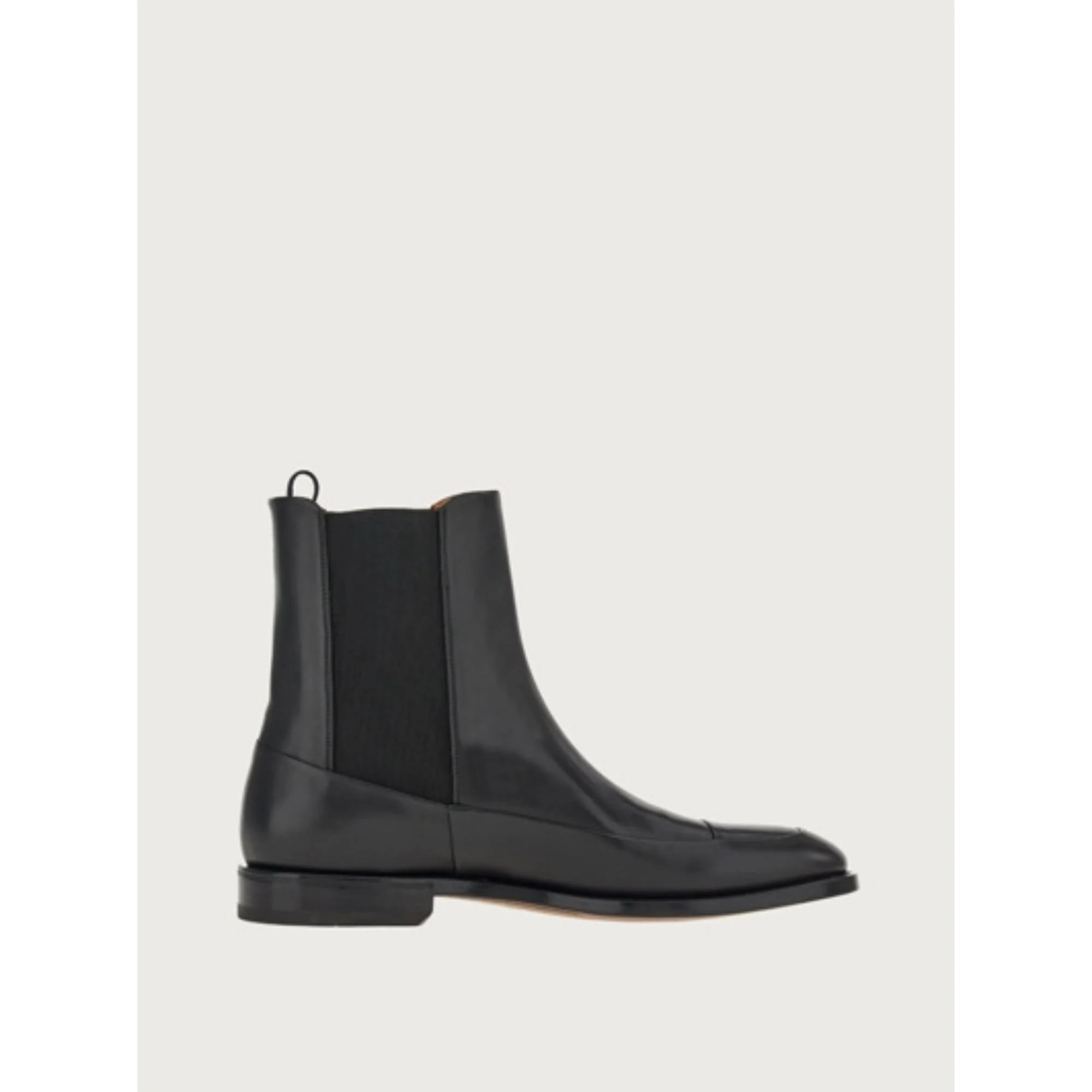 Chelsea Boots - Black - Image 5
