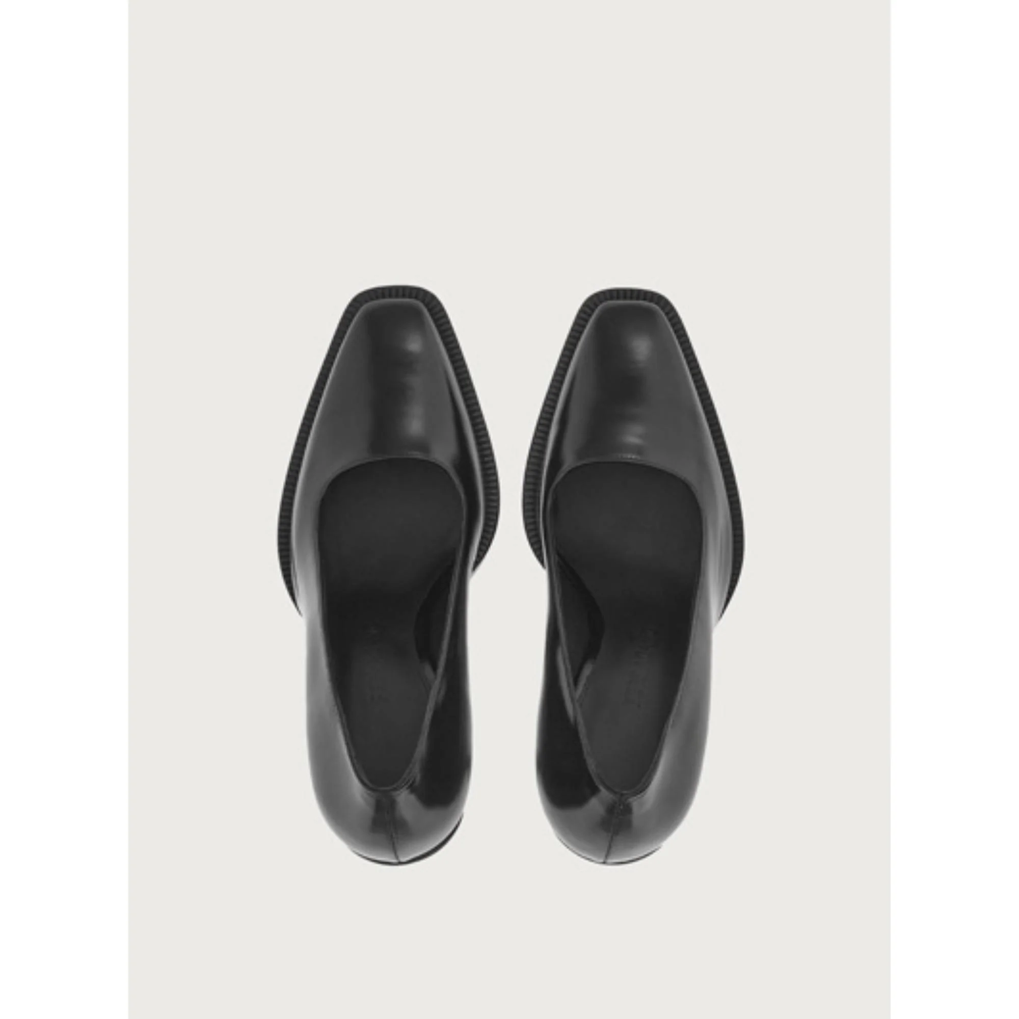 Pumps with Shaped Heel - Black - Image 2