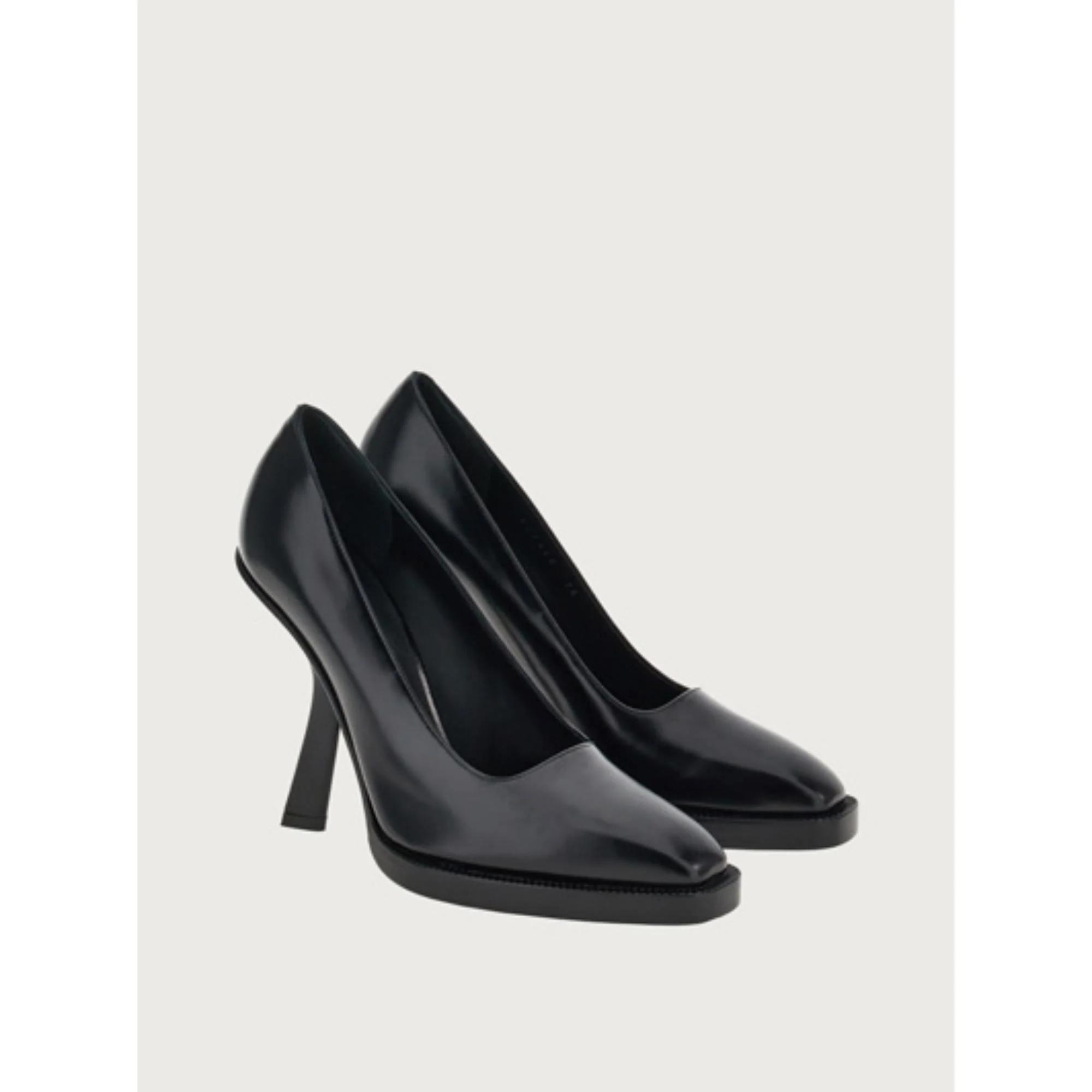 Pumps with Shaped Heel - Black - Image 3