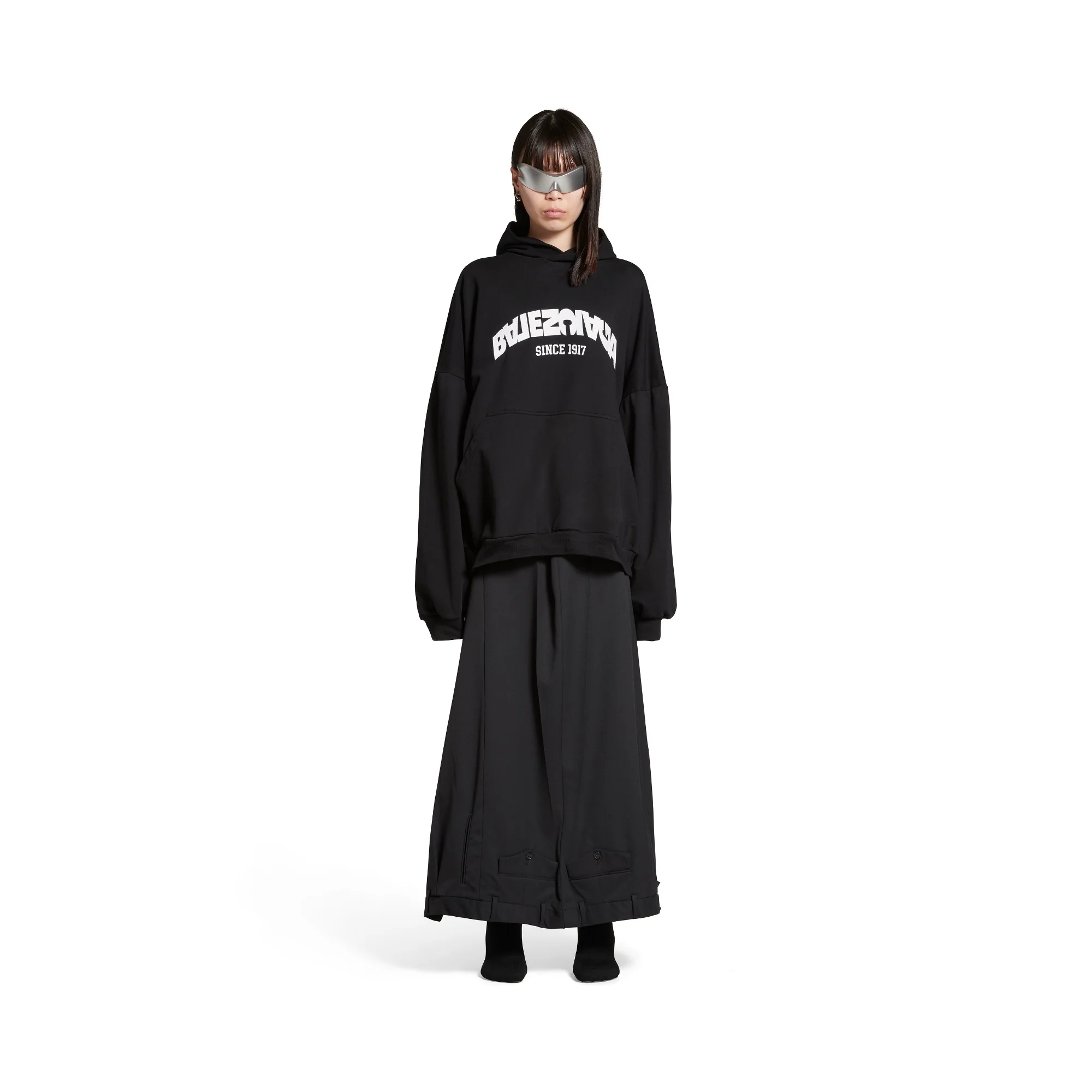 Round Hoodie - Black/White - Image 3
