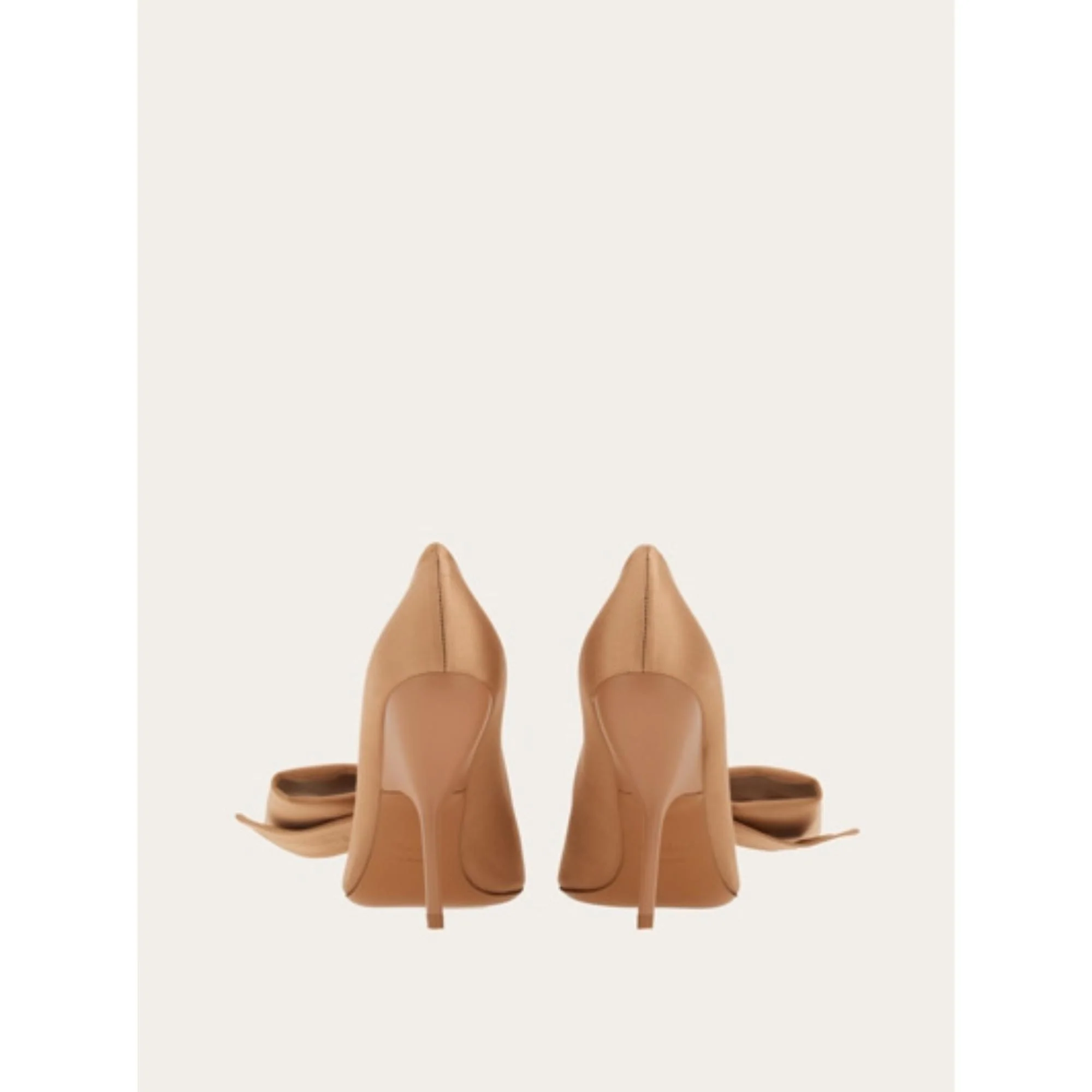 Pumps with Asymmetric Bow - Amaretti - Image 4