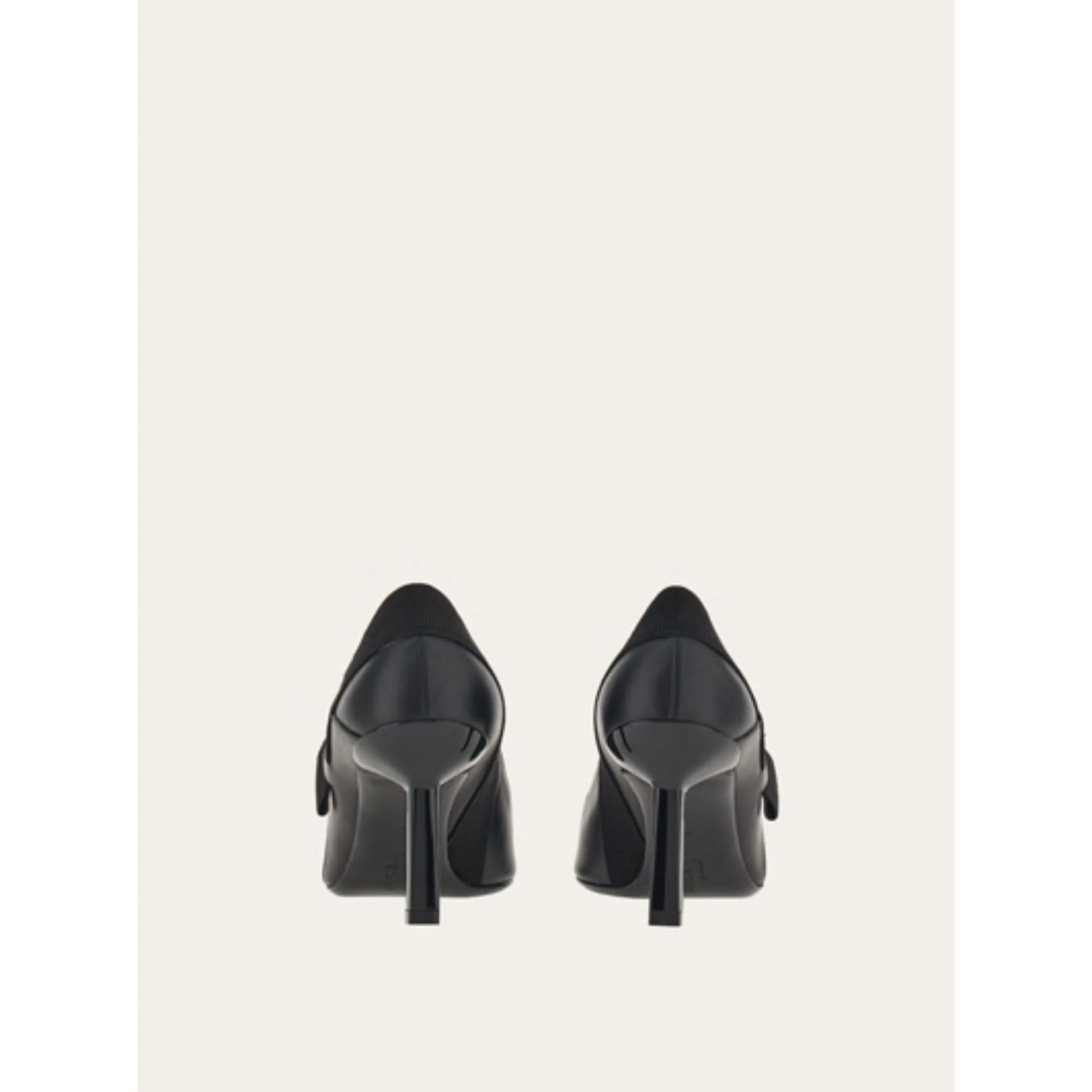 Pumps with Side Vara Bow - Black - Image 4