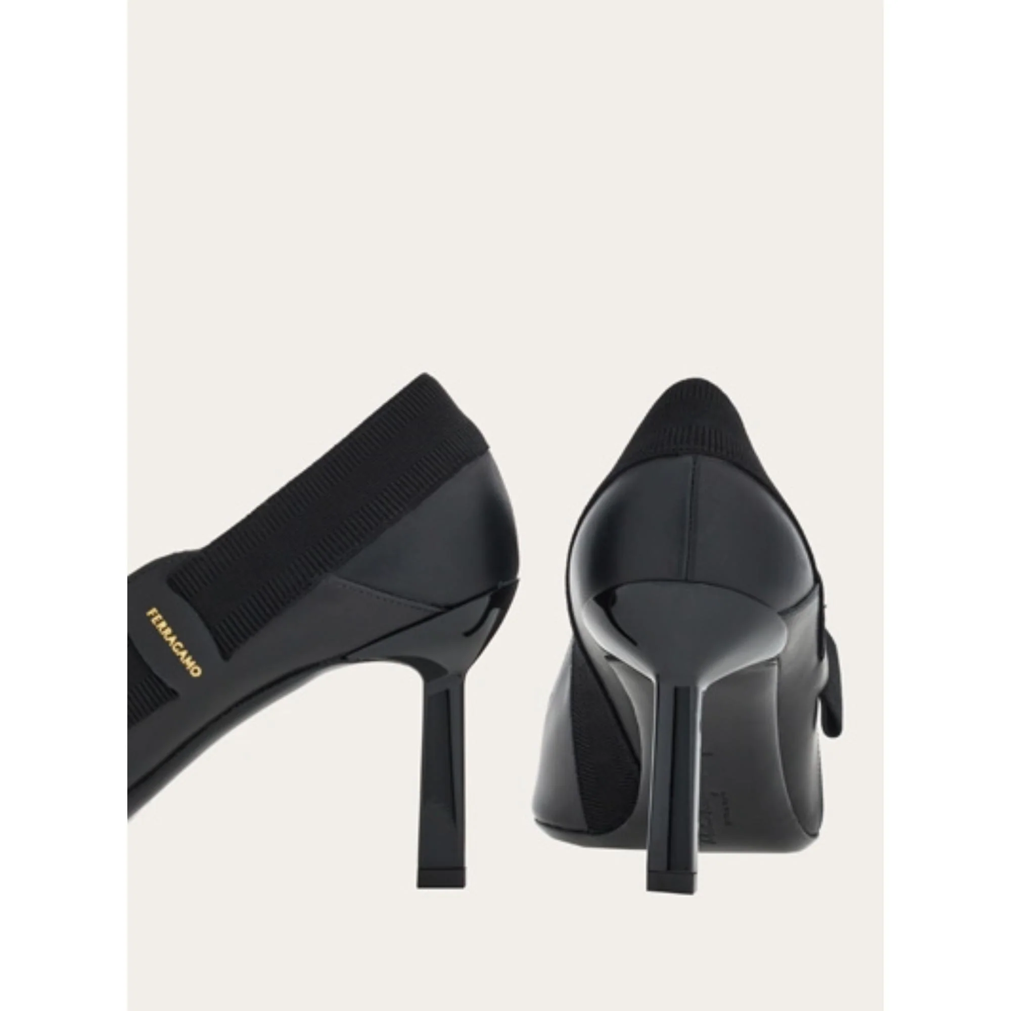 Pumps with Side Vara Bow - Black - Image 5