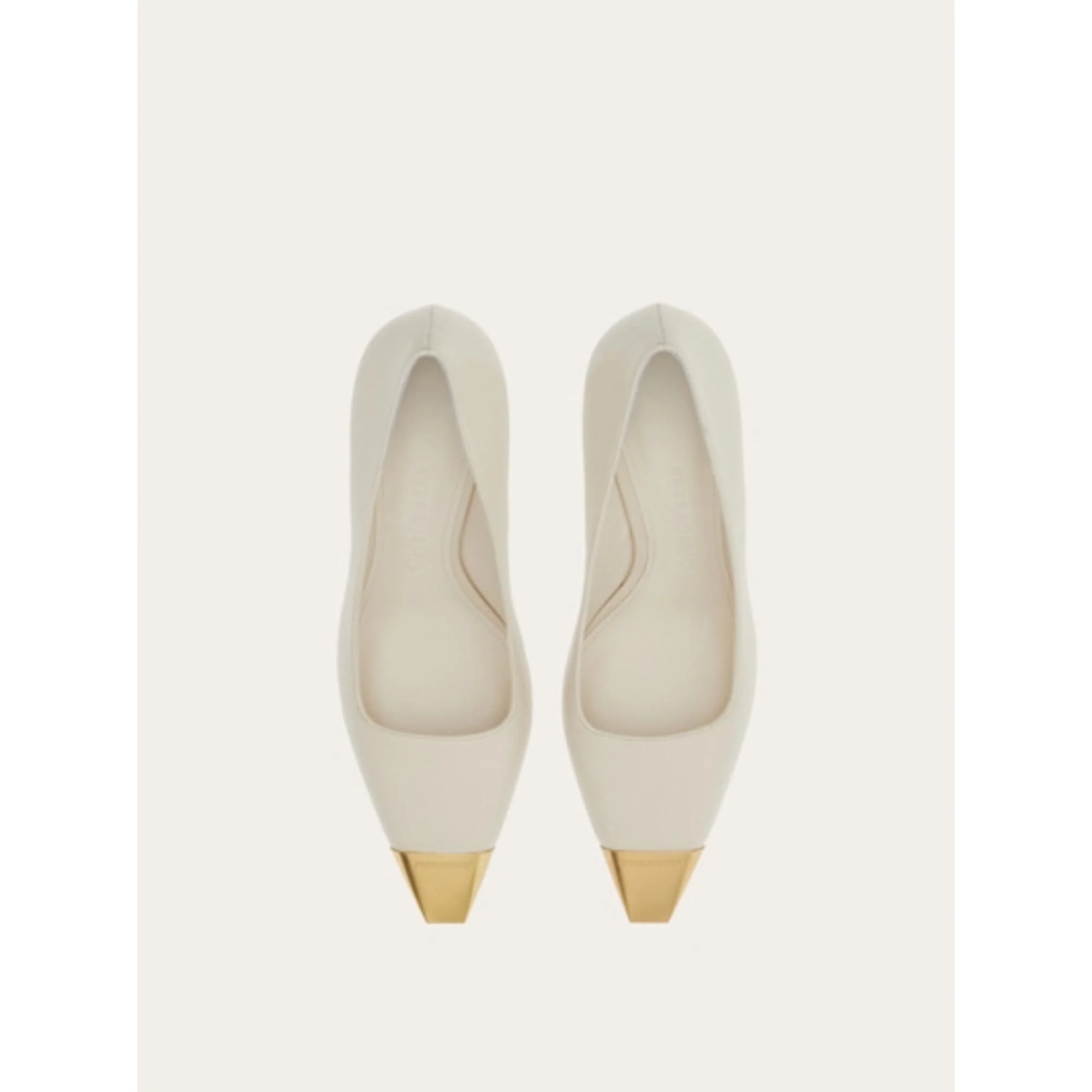 Pumps with Metallic Toe - Mascarpone - Image 2