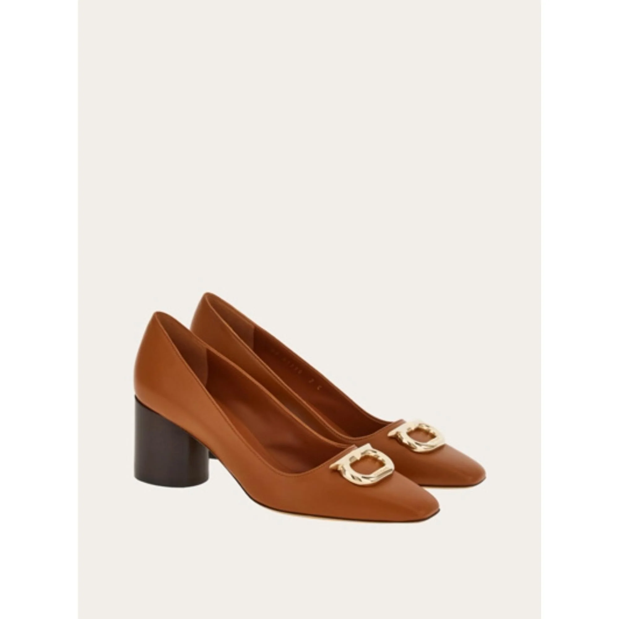 Pumps with New Gancini Ornament - Vicuna - Image 3